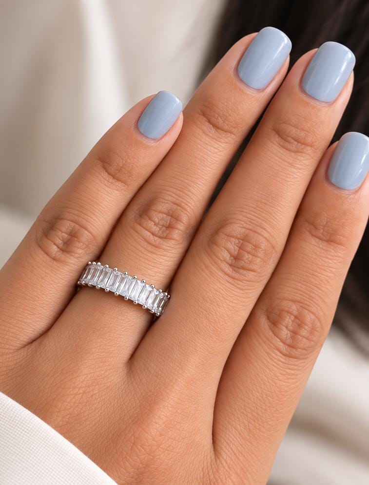 Anillo ajustable de cristales plateado