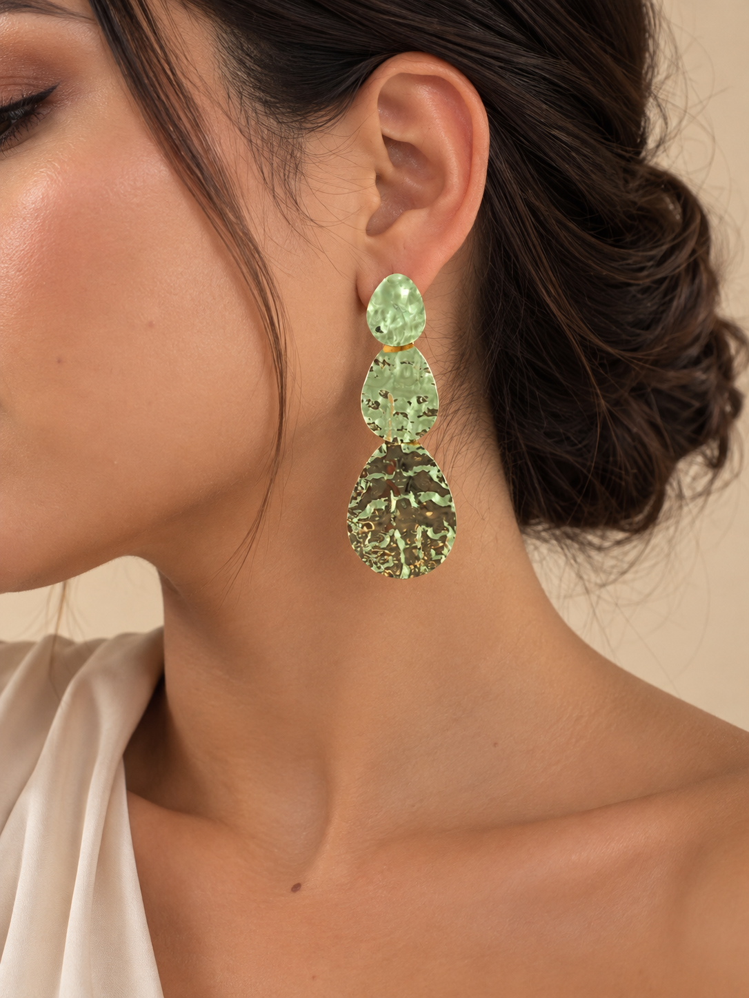 Aretes Gotas Doradas Texturizadas