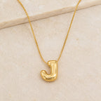 A Collares de Iniciales