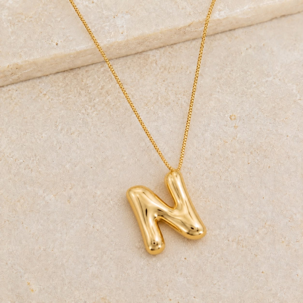 A Collares de Iniciales
