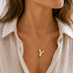 A Collares de Iniciales