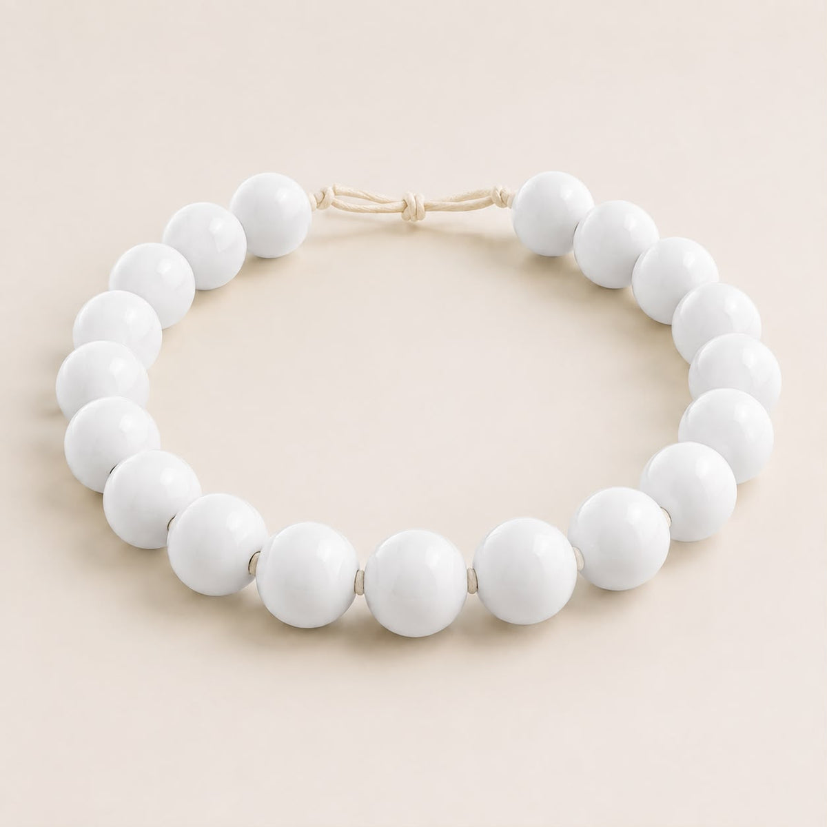 Collar de Bolas 20mm blanco