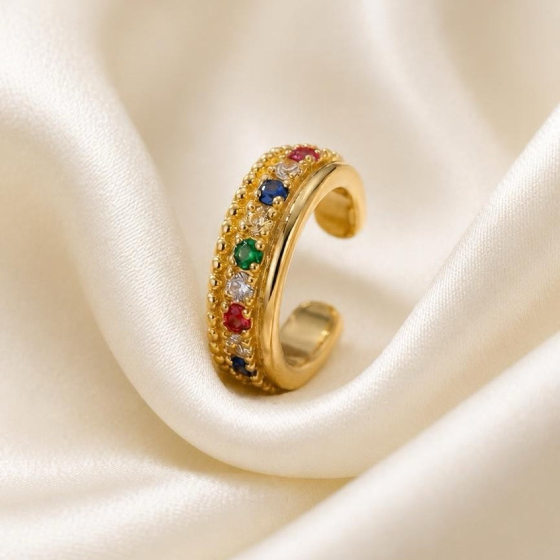 Earcuff con piedras