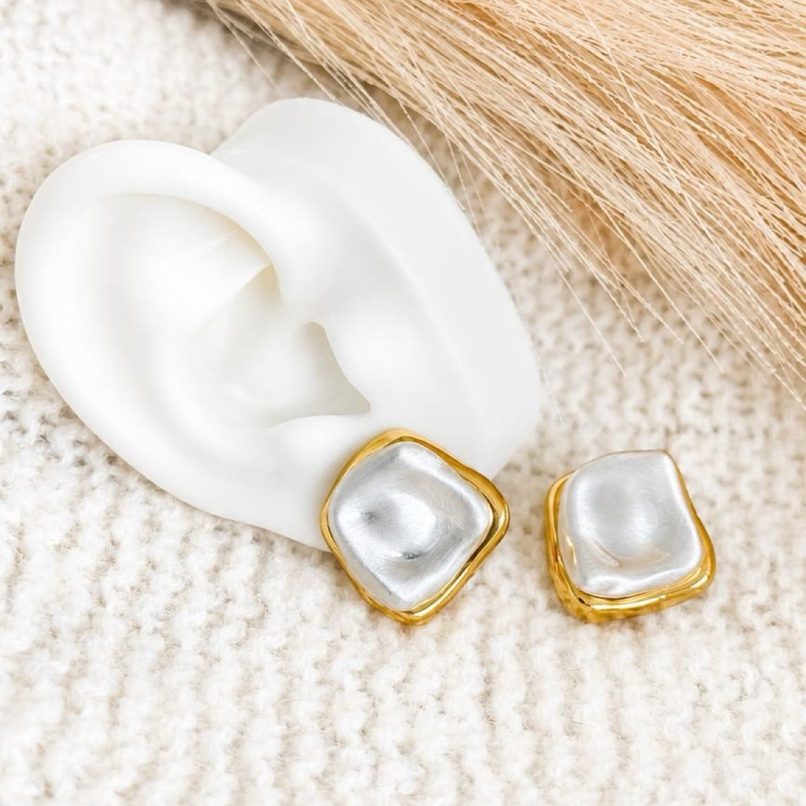 Aretes Laura