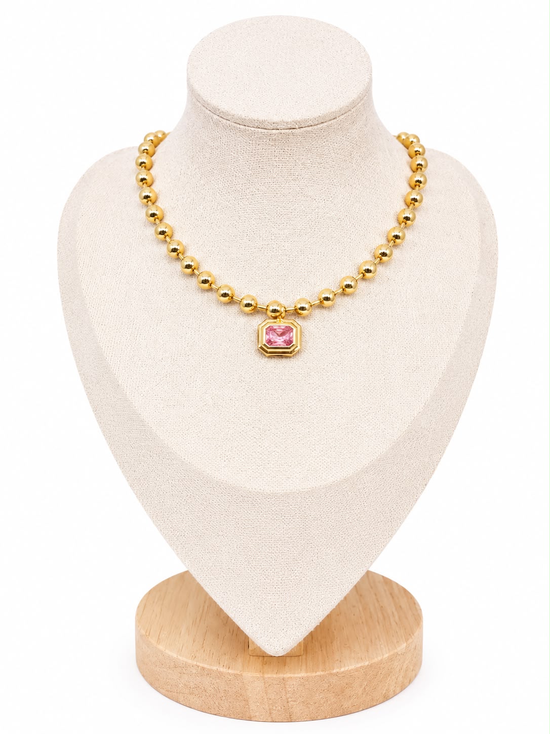 Collar de balines y dije