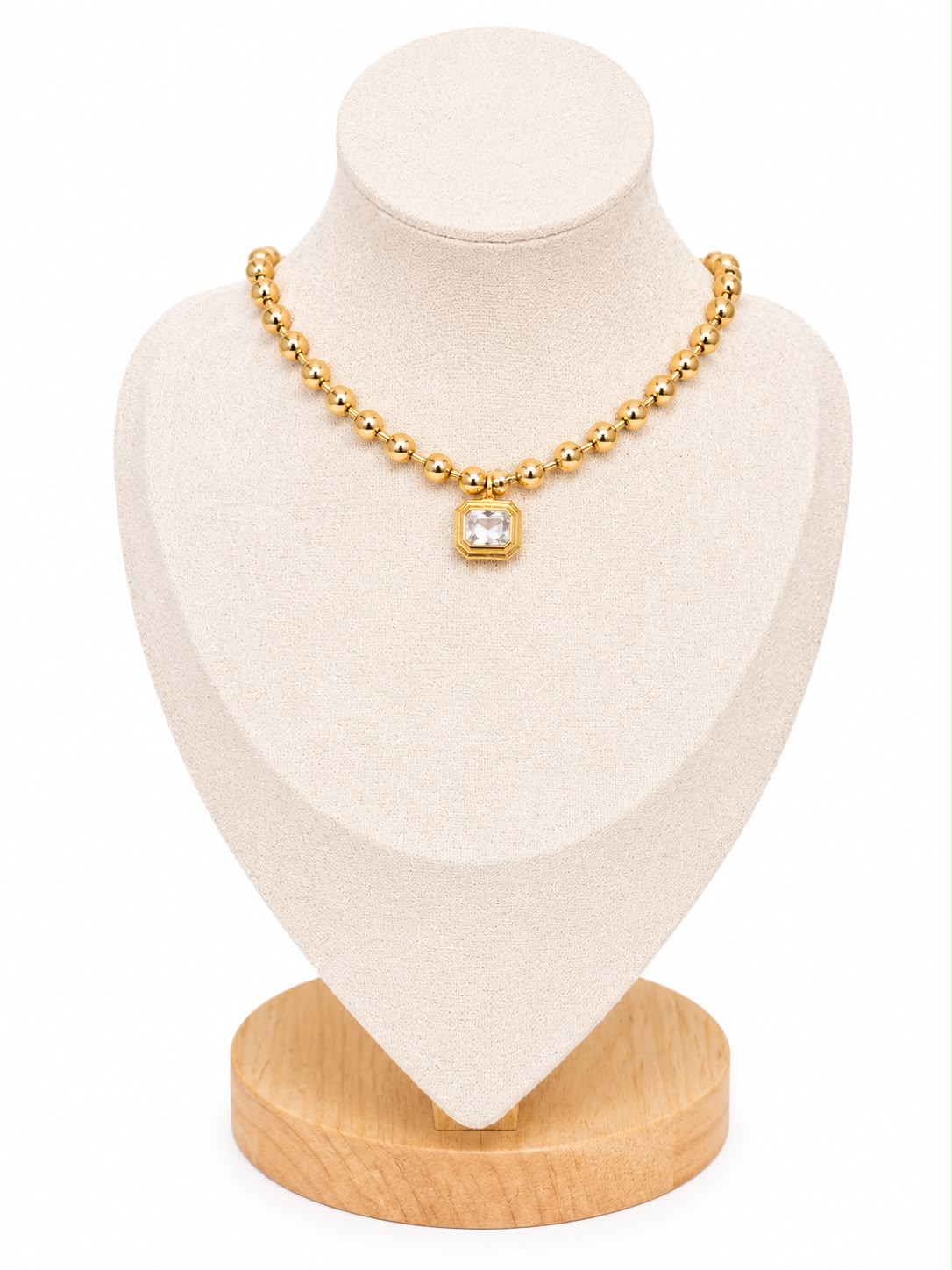 Collar de balines y dije