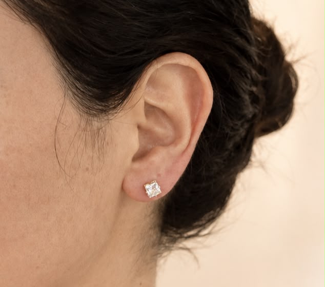 Aretes topos brillo cuadrado