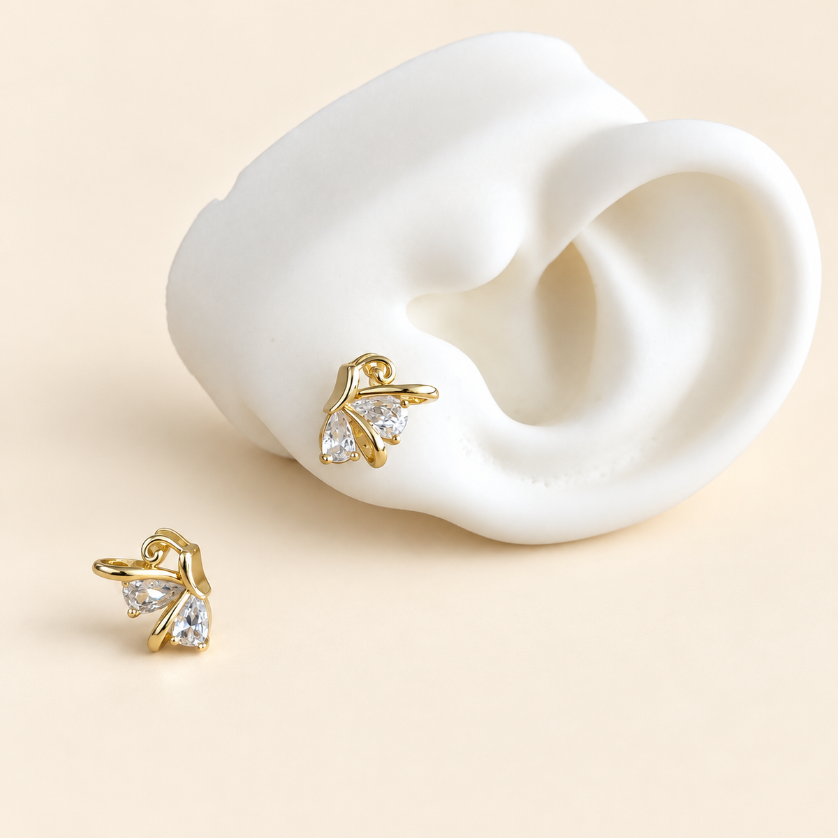Aretes mariposa con brillo
