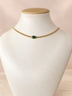 Cadena con dije cuadrado