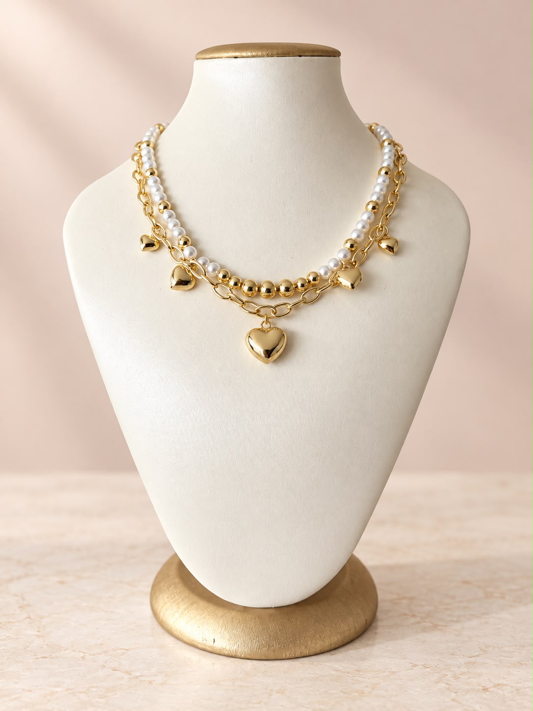 Collar de corazones