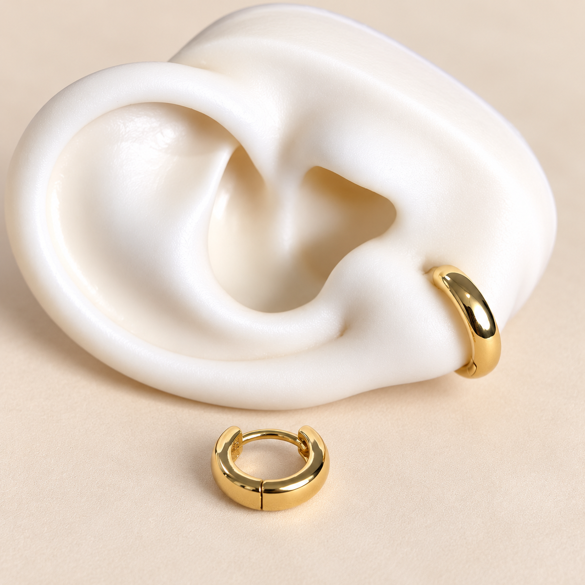 Argollas  mini doradas