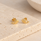 Aretes de ballena dorada