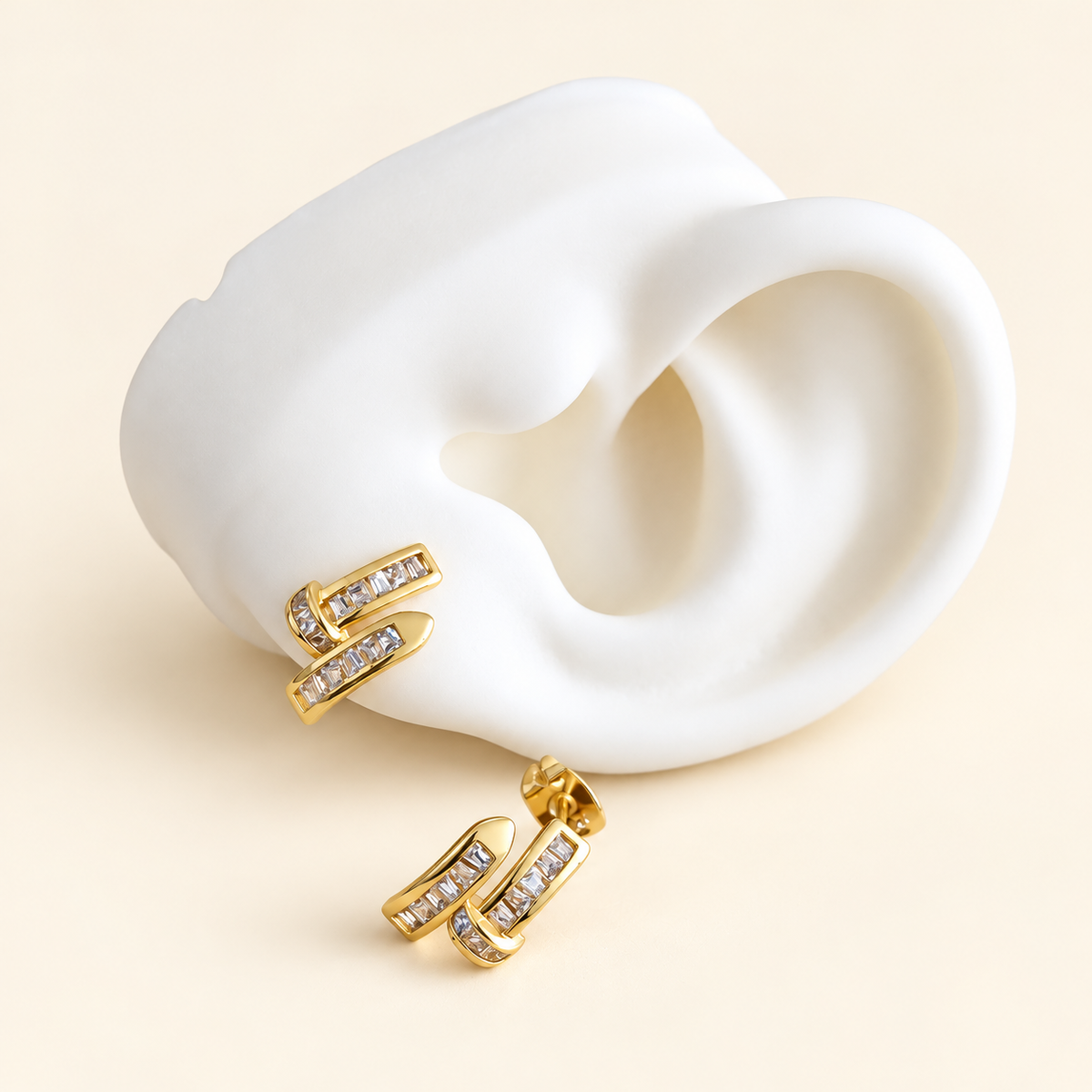 Aretes de tornillos con brillo