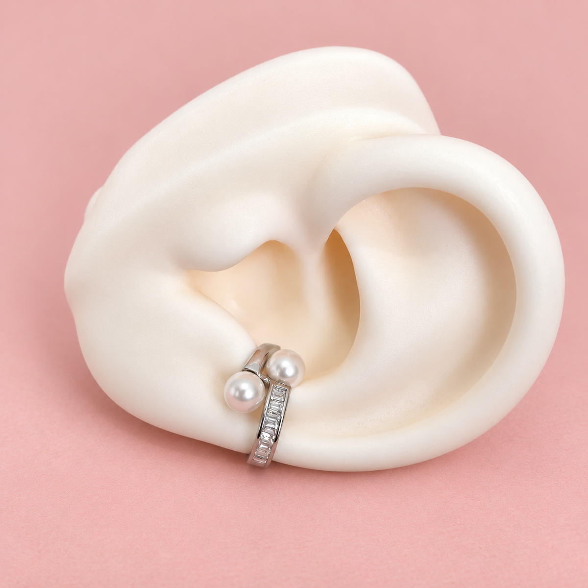 Earcuff plateado doble con brillo y perla